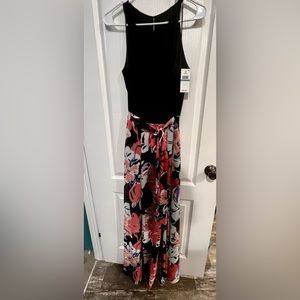 SLNY women’s maxi dress.  Size 16.  New with tags.